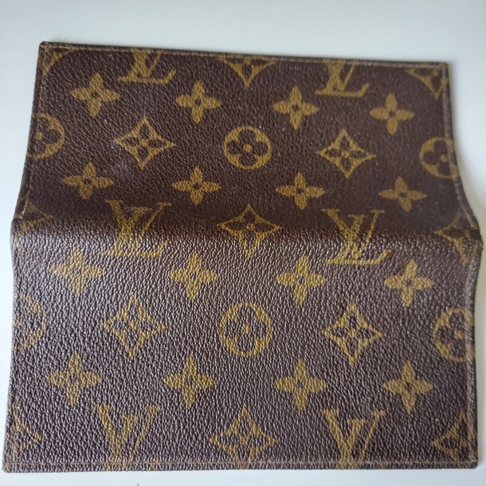 Authentic Louis Vitton Handbag and checkbook cover